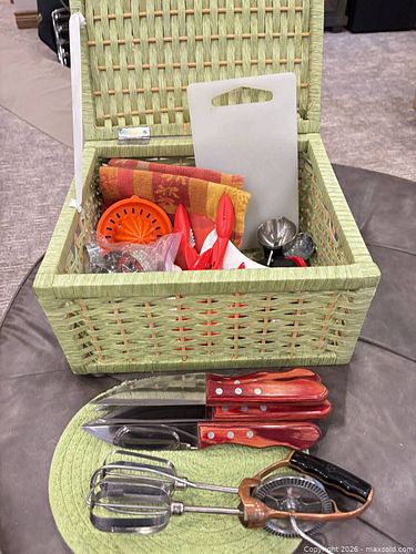 Lot #59 (1 of 6)