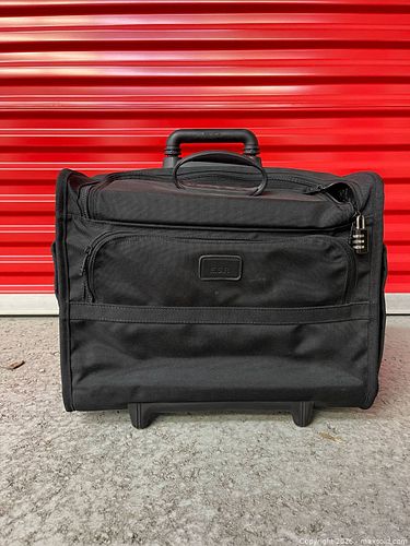 Lot #399 (1 of 9)