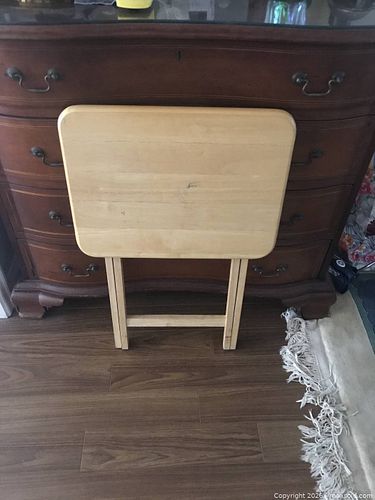  TV tray table (1 of 3)