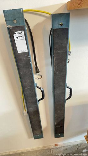Lot #977 (1 of 9)