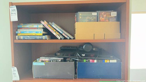 Lot of Electronics & Media: Blu-ray/DVD Player, Headphones, Discs, VHS (1 of 15)
