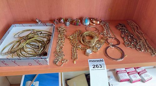 Assorted Vintage Gold-Tone Costume Jewelry Lot with Watch (1 of 15)
