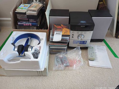 Sony Mini Hi-Fi Stereo System with Speakers, Headphones & CDs (1 of 9)