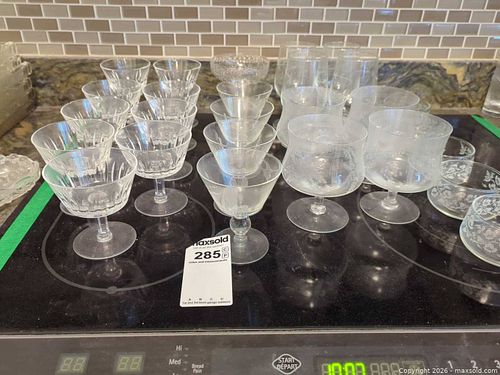 Lot #285 (1 of 11)