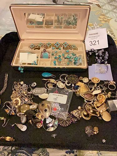 Lot #321 (1 of 5)