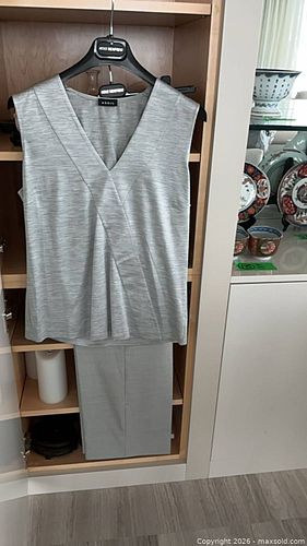 Lot #205 (1 of 14)