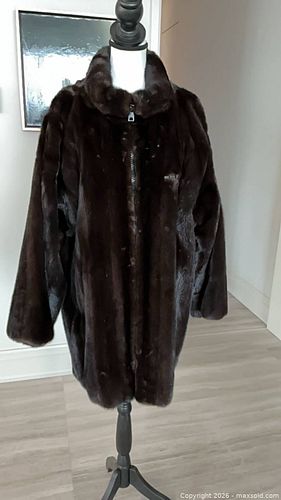 Lot #70 (1 of 20)