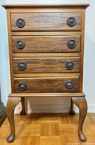 Lot #52 (1 of 16)