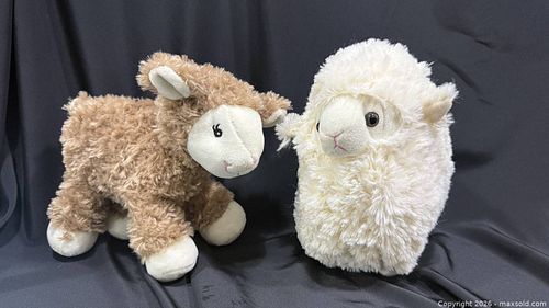 textured plush fabric toys a lot (1 of 3)