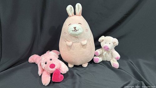 textured plush fabric toys a lot  (1 of 6)