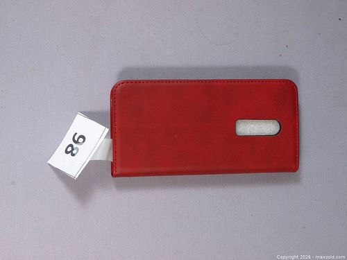 Case phone with place for credit cards (1 of 3)