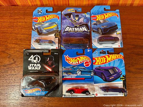 Lot #704 (1 of 12)