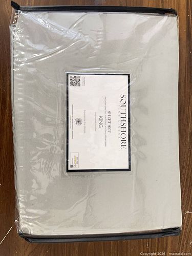 Lot #32 (1 of 6)
