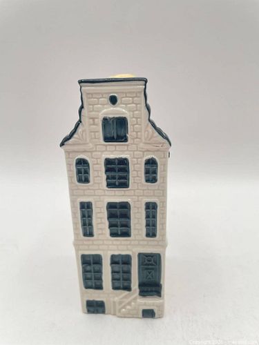 Lot #21 (1 of 9)