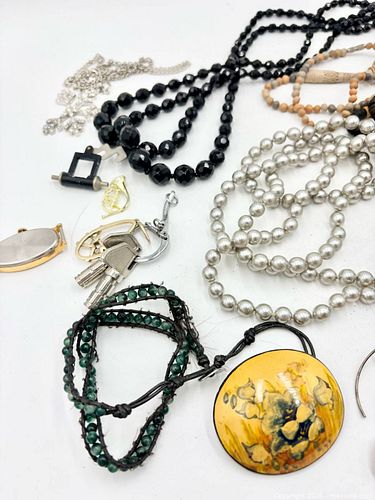 Random jewelry lot (1 of 3)