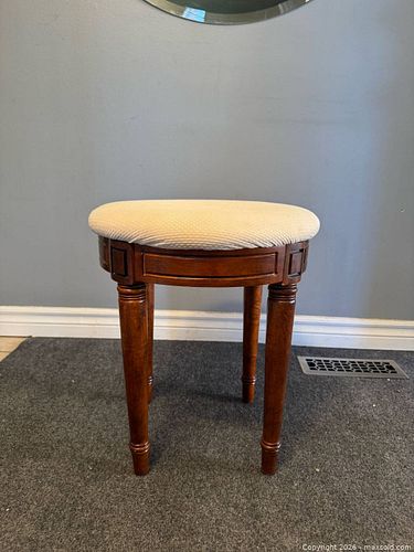 Lot #19 (1 of 4)