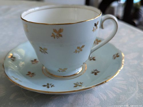 Adderley Teacup (1 of 3)