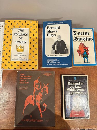 English Study Books / Novels  (1 of 6)