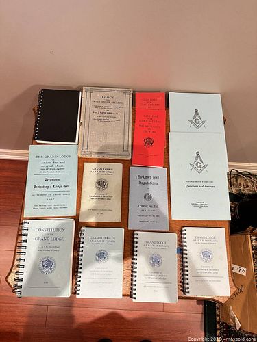 Lot of books  (1 of 6)