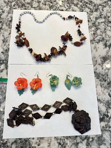 Lot #142 (1 of 10)
