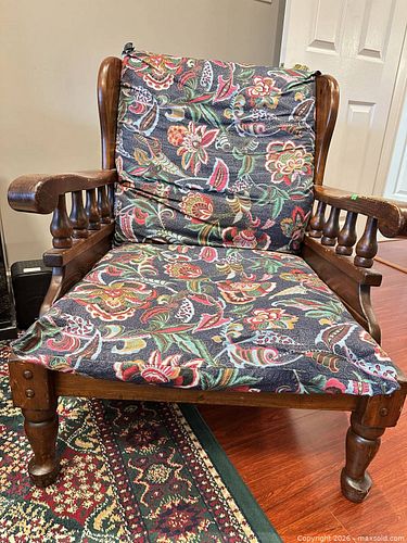 Vintage solid wood arm chair  (1 of 19)