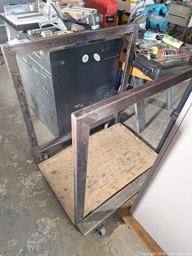 Lot #643 (1 of 8)