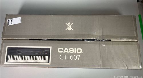 CASIO CT- 607 Keyboard (1 of 10)