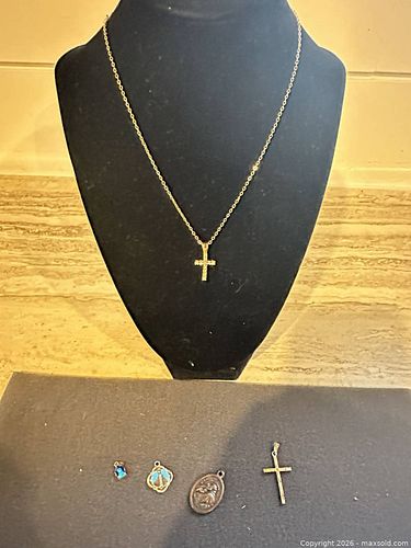 Costume Jewelry.  A (1 of 8)