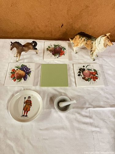 Retro household decor. B (1 of 9)