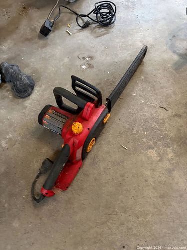 Homelite 16 in Corded Electric Chainsaw (1 of 5)