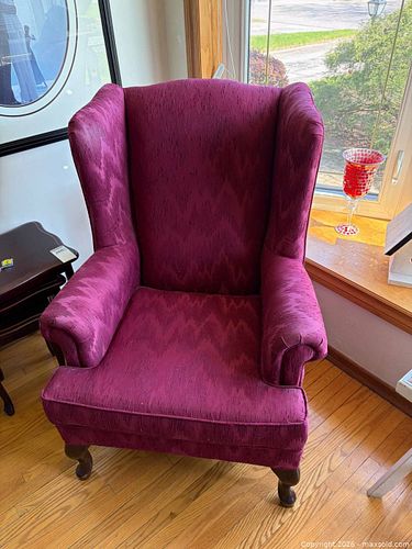 Lot #261 (1 of 4)