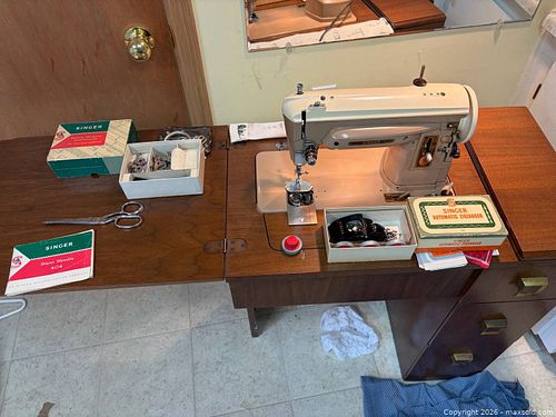 Singer 404 Vintage Free-Arm Tabletop Sewing Machine (1 of 19)
