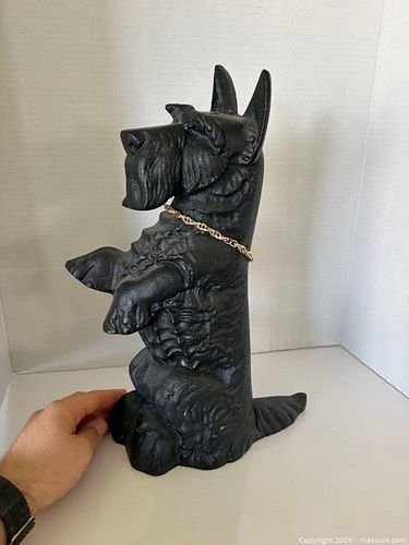 Lot #322 (1 of 4)