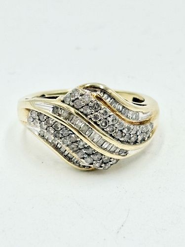 10K Gold Vintage Diamond Wave Bypass Cluster Ring With Appraisal 5.6G Size 10 (1 of 12)