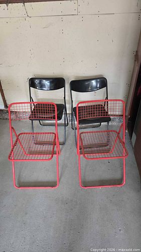 Folding Chairs  A (1 of 8)