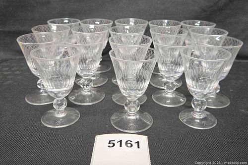 Lot #5161 (1 of 5)
