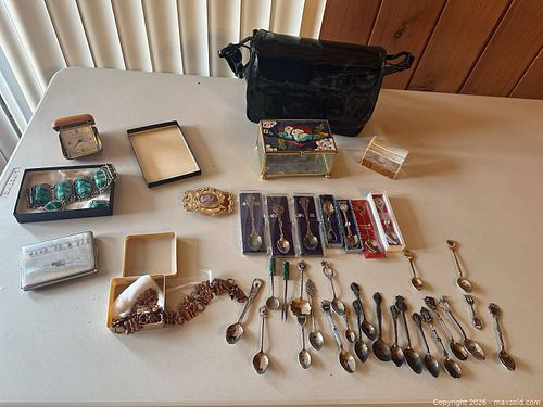 Vintage/Collectible Costume Jewelry & Trinket Lot (Late 20th C) (1 of 22)