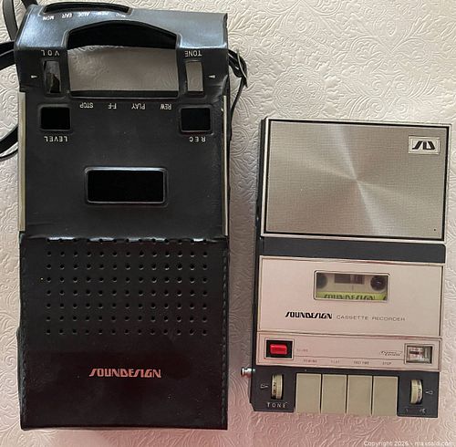 Vintage Soundesign Portable Cassette Recorder - Model 7620 / Carrying Case (1 of 12)