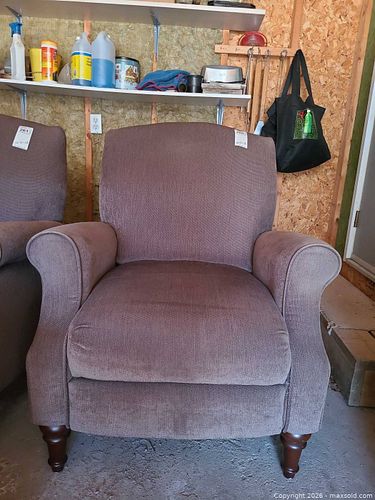 Lot #260 (1 of 10)