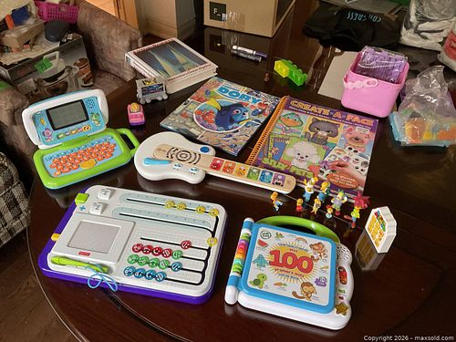 Lot: Electronic Learning Toys, Activity Books, Figurines & Handheld Game (1 of 13)