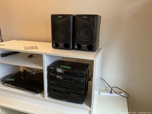 Sony CFD-560 Mini Stereo System with Speakers (1 of 6)