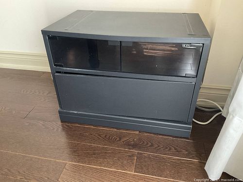 Lot #30 (1 of 6)