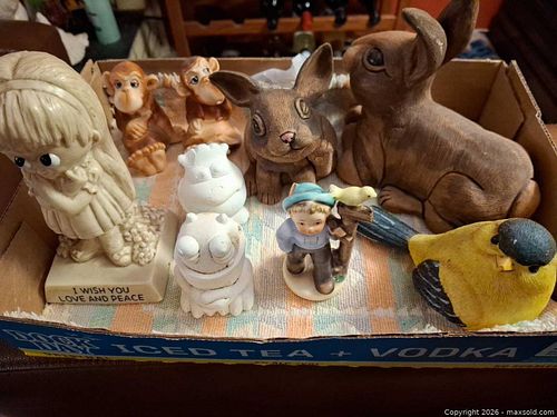 Lot #121 (1 of 8)