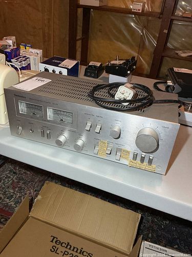 Technics Amplifier A (1 of 9)