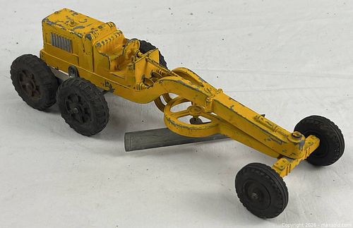 Lot #916 (1 of 8)