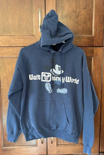Disney Walt Disney World Mickey Mouse Navy Pullover Hoodie, M (1 of 4)