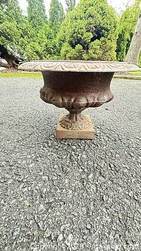 Lot #28 (1 of 8)