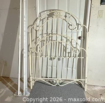 Lot #26 (1 of 7)
