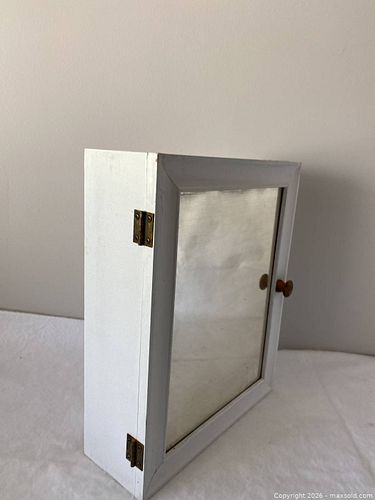 Lot #26 (1 of 4)