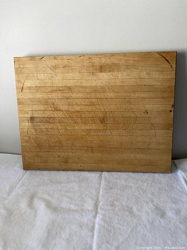Lot #28 (1 of 3)